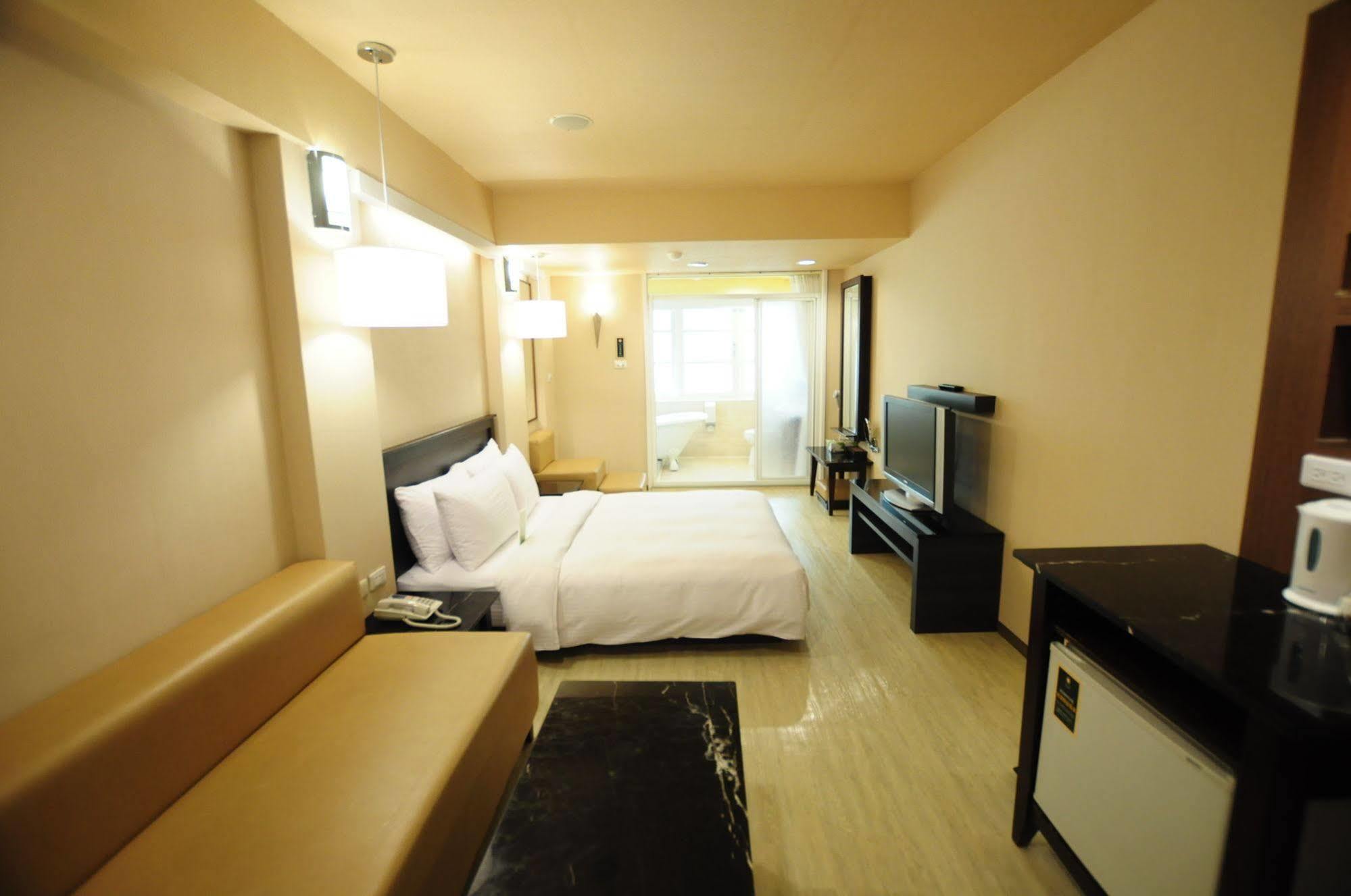 Kindness Xin Jue Jiang Hotel Cao Hùng Ngoại thất bức ảnh