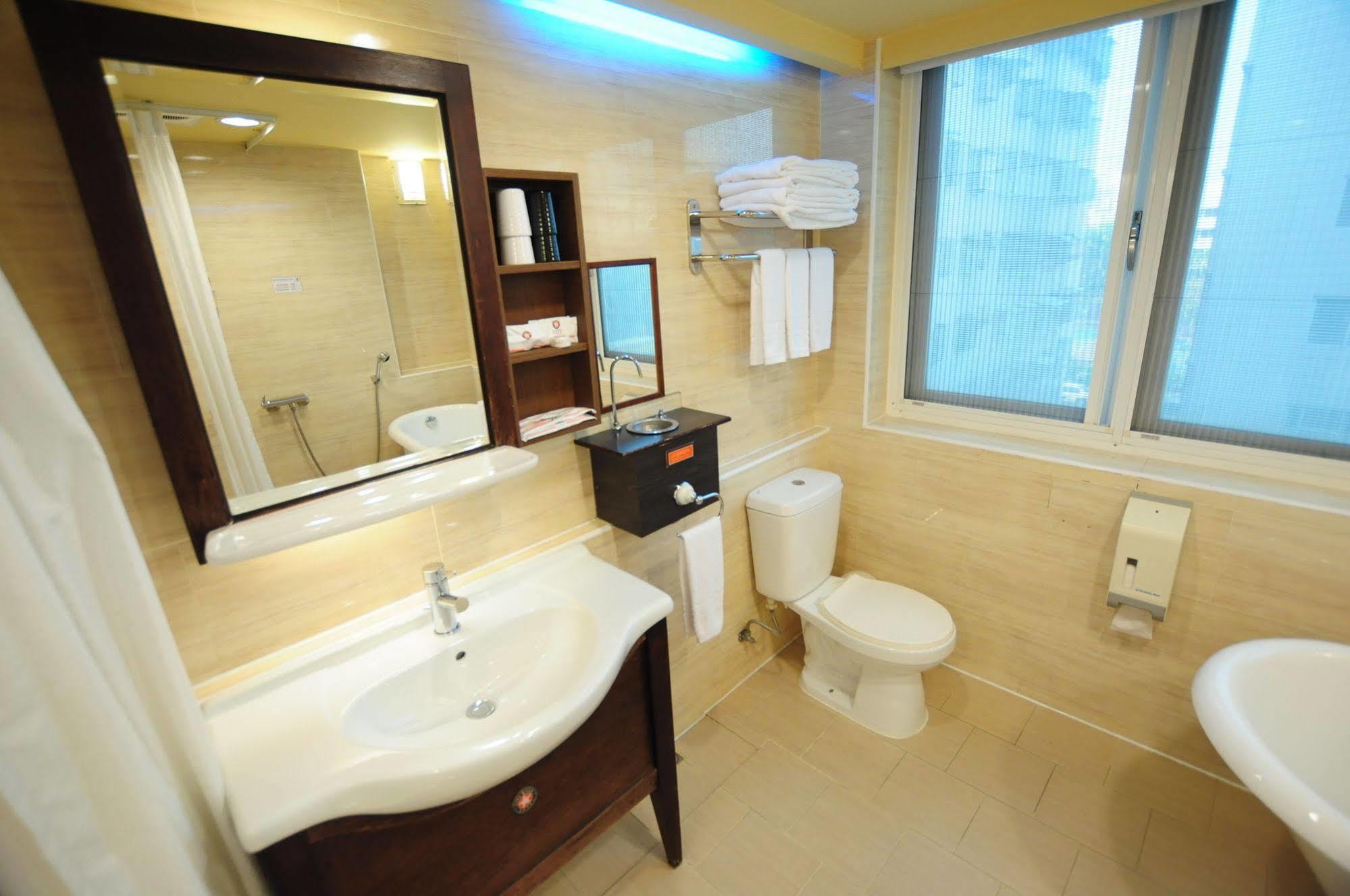 Kindness Xin Jue Jiang Hotel Cao Hùng Ngoại thất bức ảnh