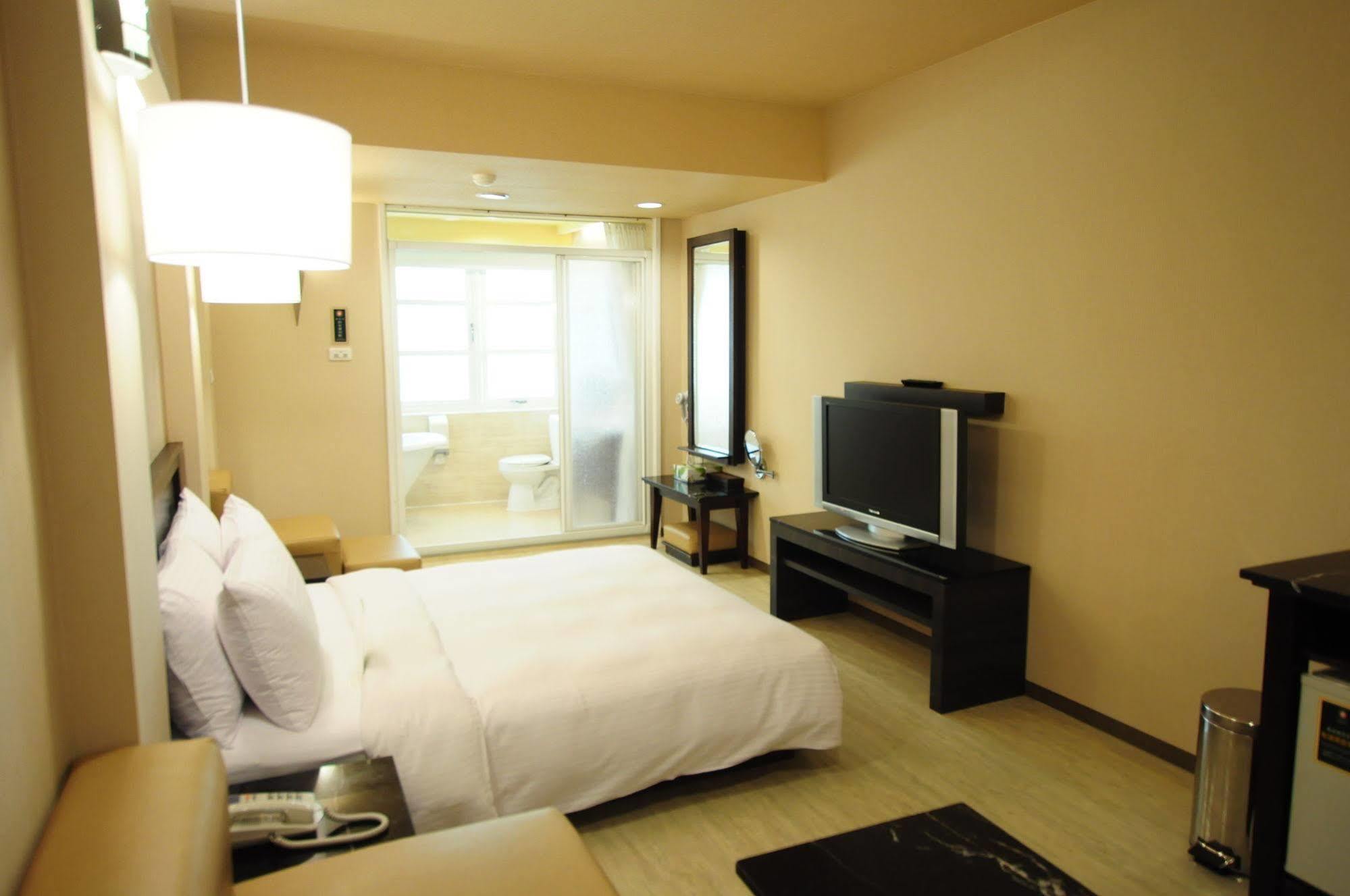 Kindness Xin Jue Jiang Hotel Cao Hùng Ngoại thất bức ảnh